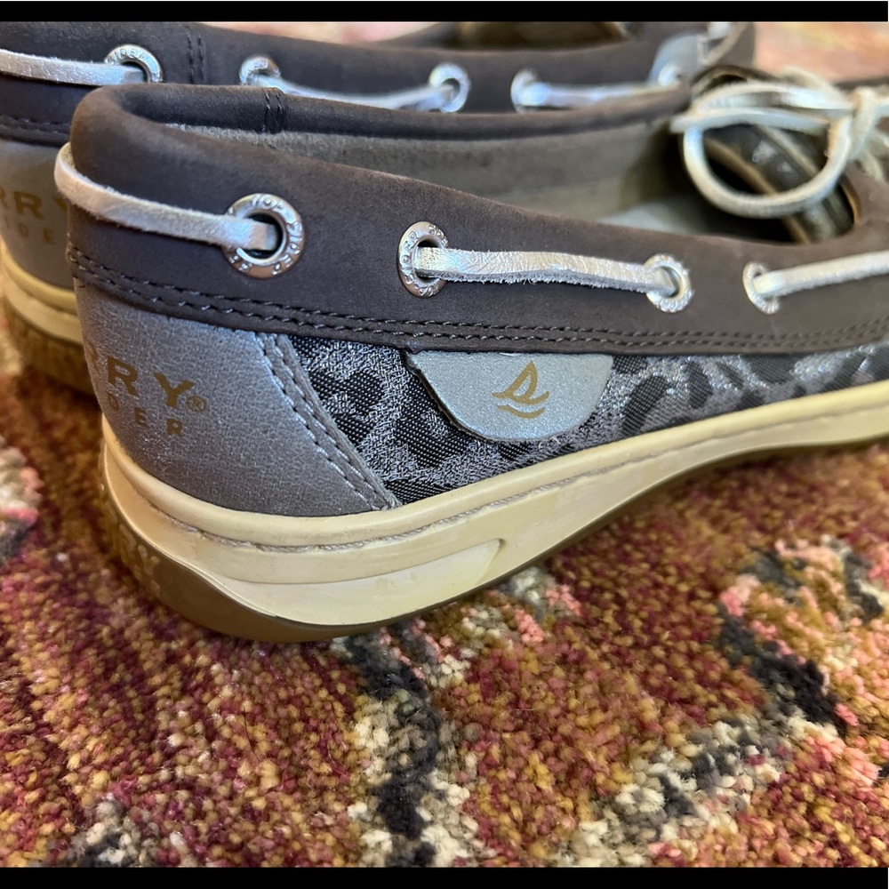 Like new grey sperry top siders